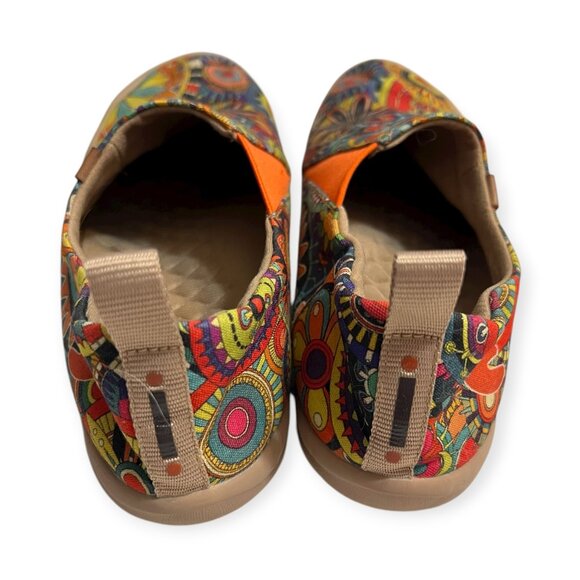 UIN Toledo Women’s Slip On Comfort Walking Shoes Size 8 US /39 EU Colorful Art - Picture 2 of 5